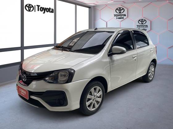 TOYOTA ETIOS 1.5 X PLUS 16V FLEX 4P AUTOMÁTICO TOYOTA ETIOS 1.5 X PLUS 16V FLEX 4P AUTOMÁTICO